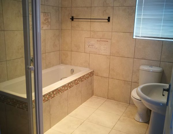 Main bathroom
